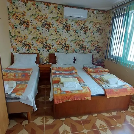 Guest house радеви