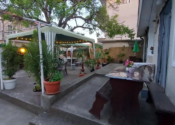 Guest house радеви Obzor